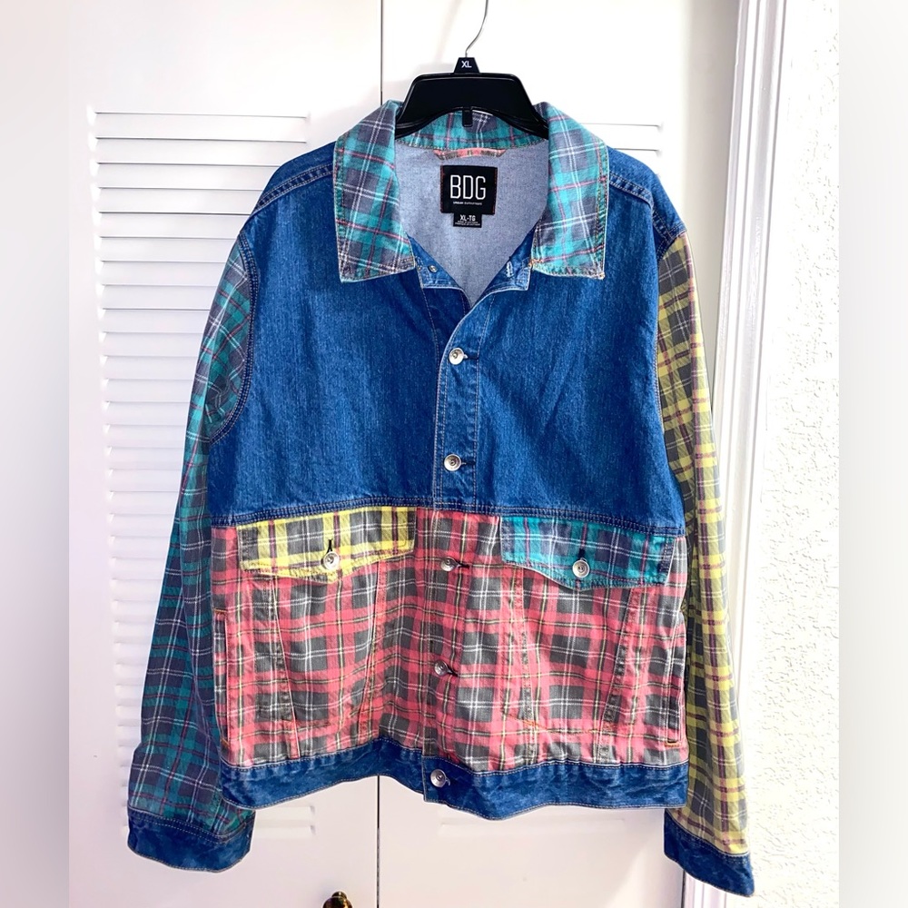 BDG Urban Outfitters Plaid Denim Jacket Size: XL